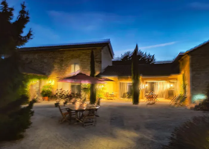 招待所 乐恩沃丽索维奇住宿加早餐旅馆 Livers-Cazelles