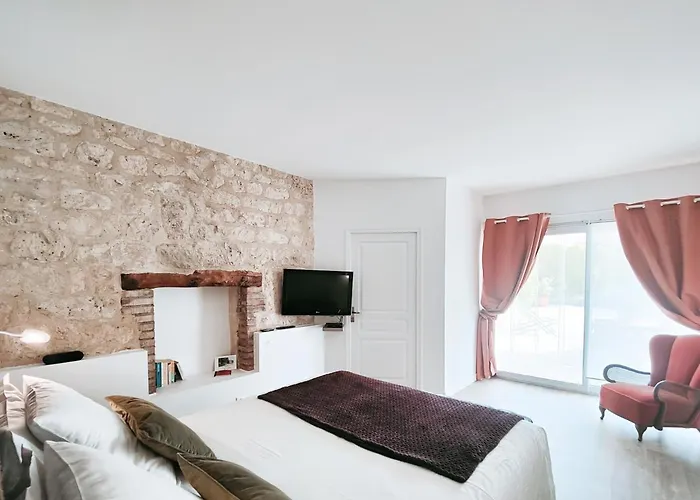 L'envolee Sauvage Livers-Cazelles